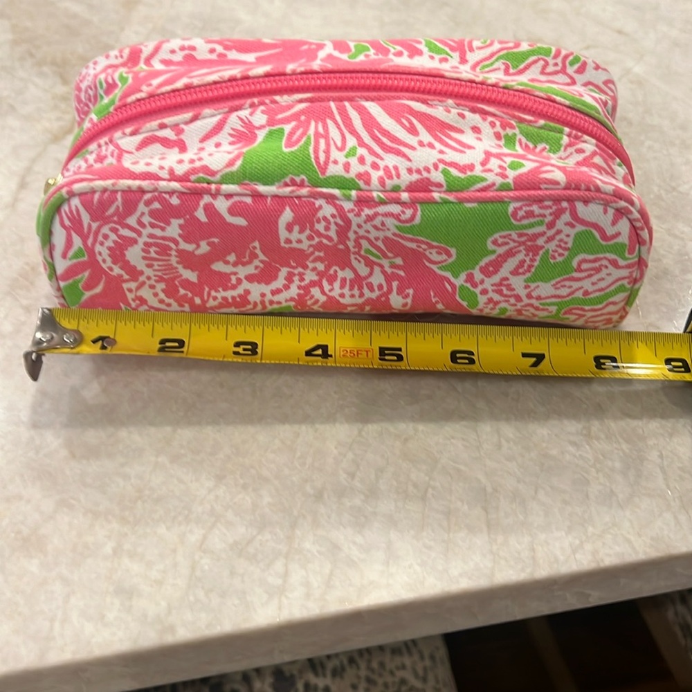 Brand new Lilly Pulitzer makeup bag